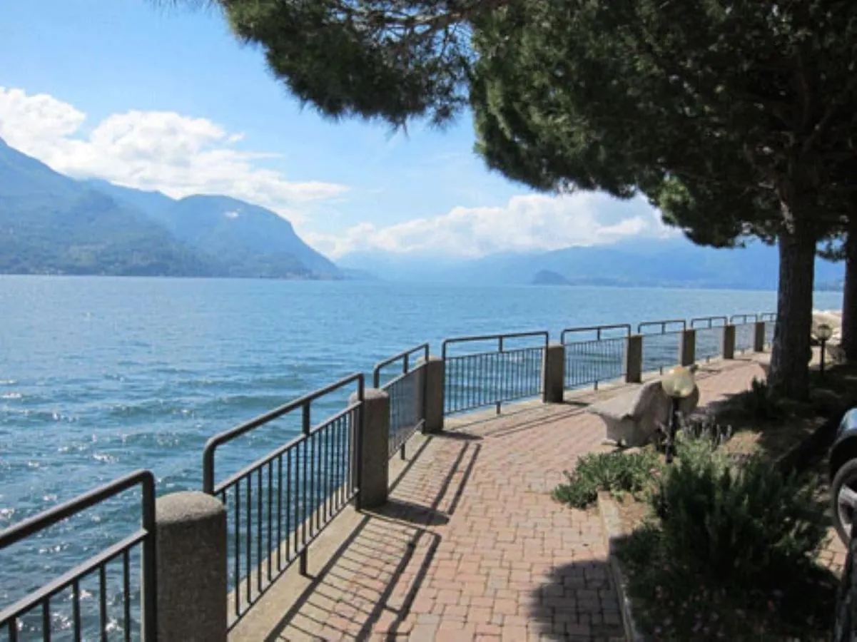 Casacamelia 35, 3 Bdrm With View Lake Como Apartment Acquaseria 0*,  Italy
