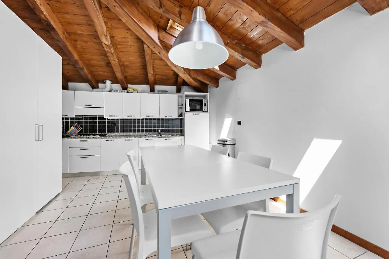 Casacamelia 35, 3 Bdrm With View Lake Como Apartment Acquaseria Italy