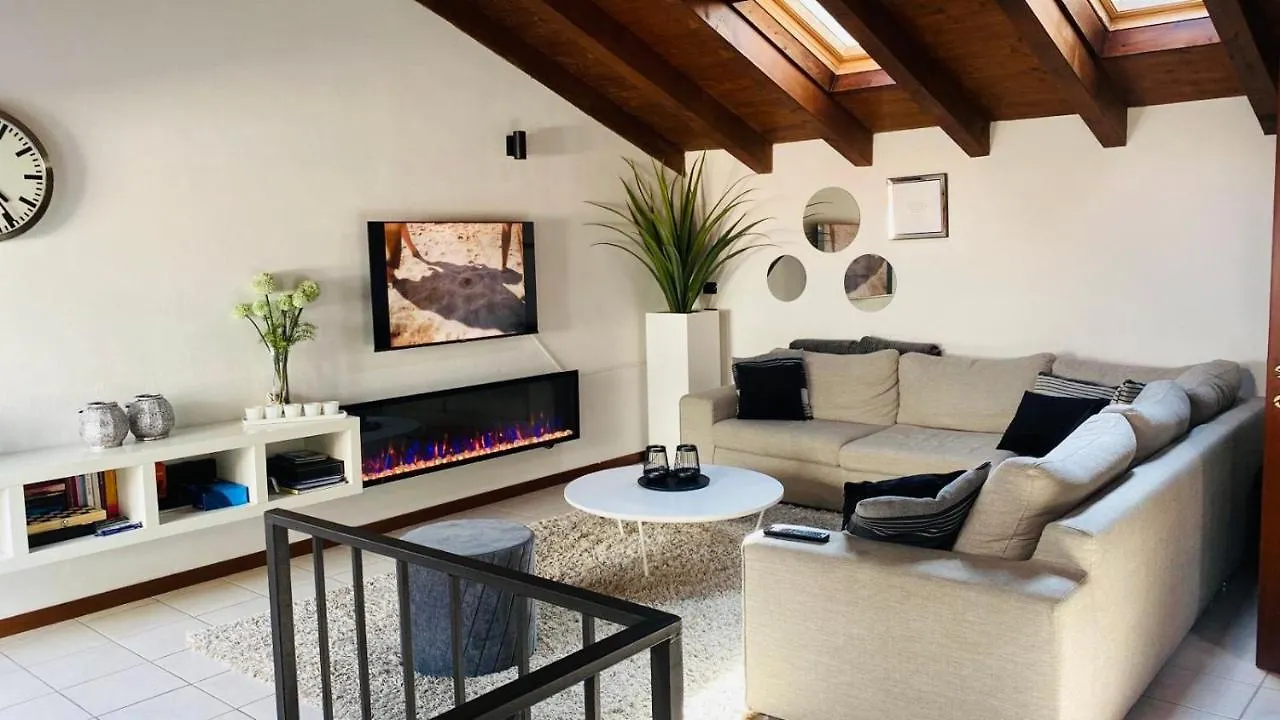 Casacamelia 35, 3 Bdrm With View Lake Como Apartment Acquaseria