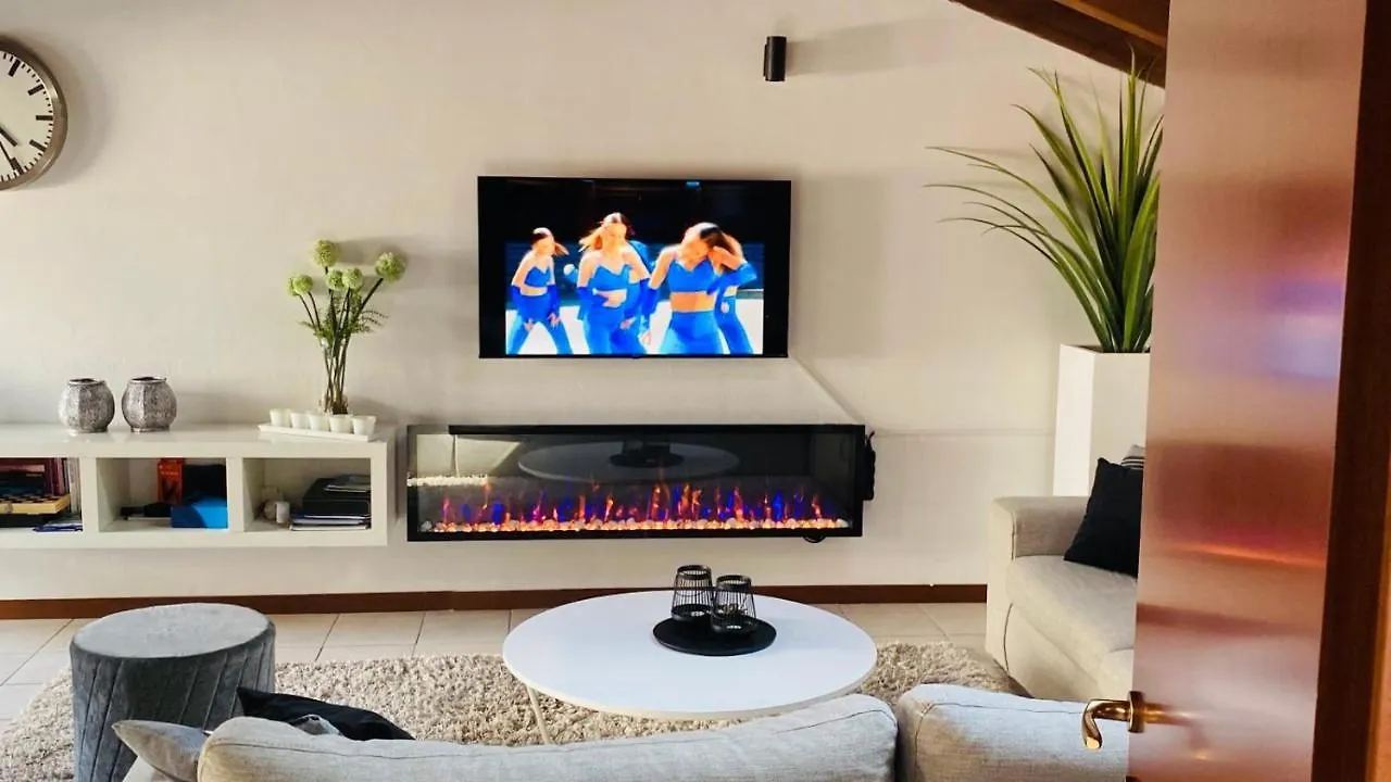 Casacamelia 35, 3 Bdrm With View Lake Como Apartment Acquaseria